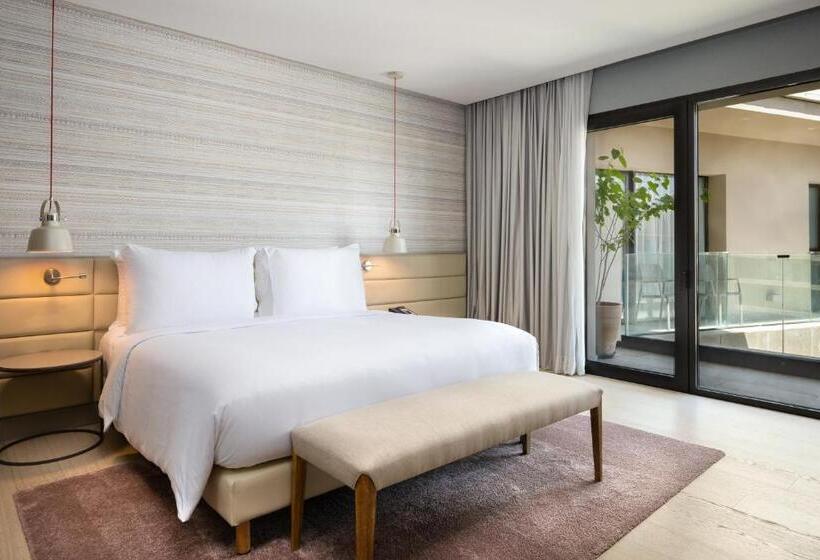 Junior Suite Vista Piscina, Radisson Blu , Marrakech Carre Eden