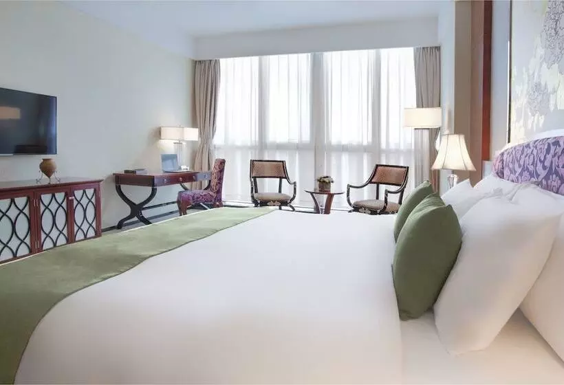 اتاق کلاب, S & Preference Hualing Tbilisi