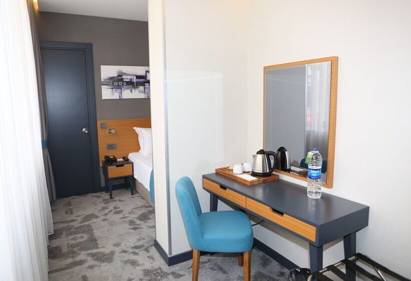 اتاق استاندارد یک نفره, Sapko Airport