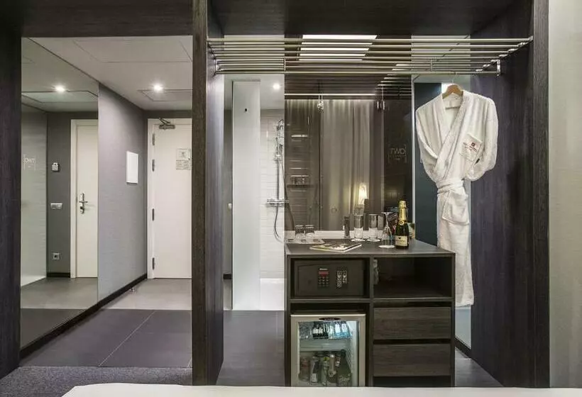 Standard Yhden Hengen Huone, Axel Two Barcelona 4 Sup Adults Only