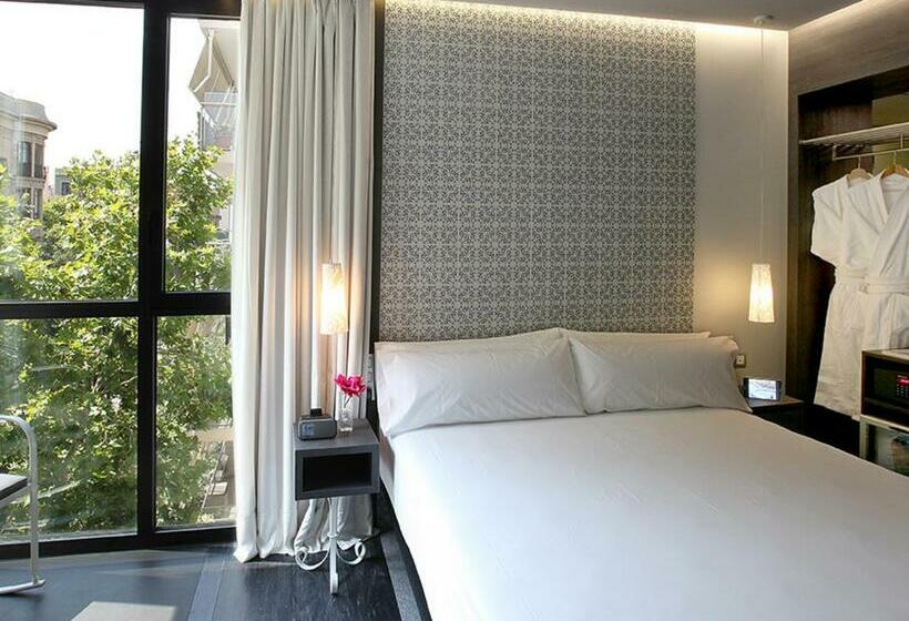 اتاق سوپریور با چشمانداز, Axel Two Barcelona 4 Sup Adults Only