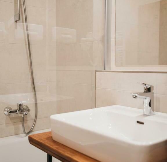 اتاق سوپریور, Victoria By Vaya