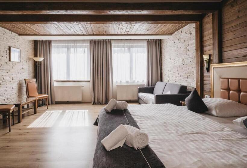 سوییت جونیور, Victoria By Vaya