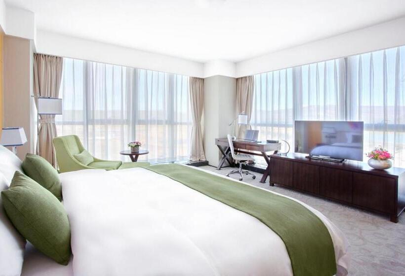 اتاق کلاب, S & Preference Hualing Tbilisi