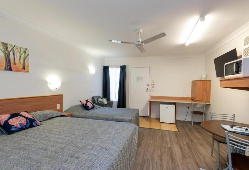 غرفة قياسية, Riviera On Ruthven