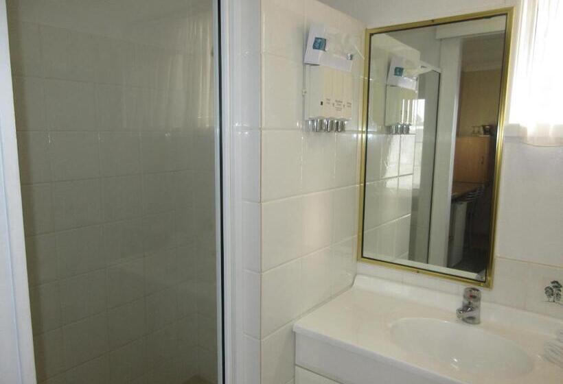 חדר אקונומי, Riviera On Ruthven