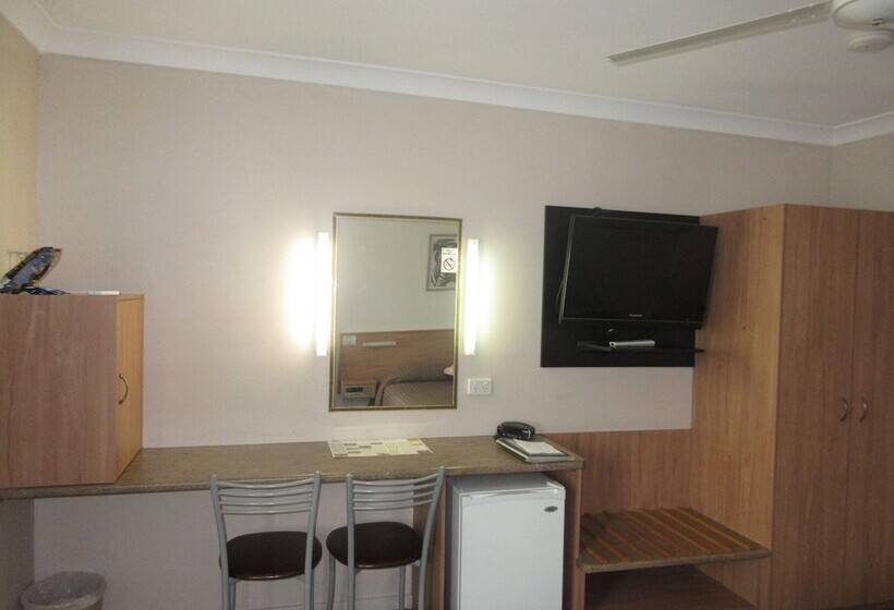 חדר אקונומי, Riviera On Ruthven