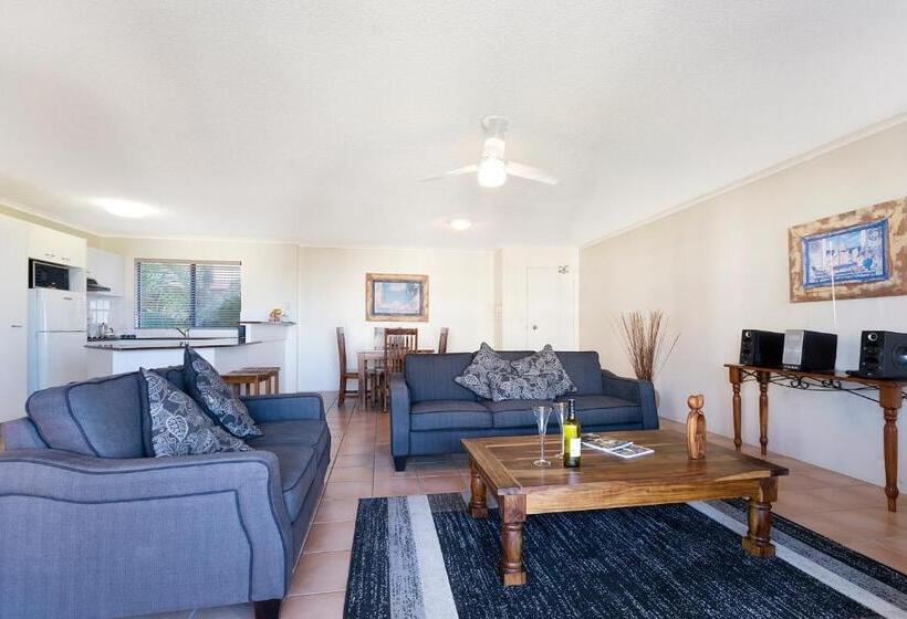 آپارتمان 2 خوابه با چشمانداز دریا, Salerno On The Beach