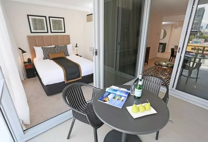 一ベッドルームエクゼクティブアパートメント, Alex Perry Hotel & Apartments