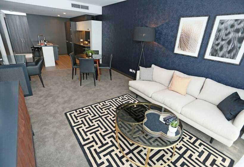 Апартаменты 2 Спальни, Alex Perry Hotel & Apartments