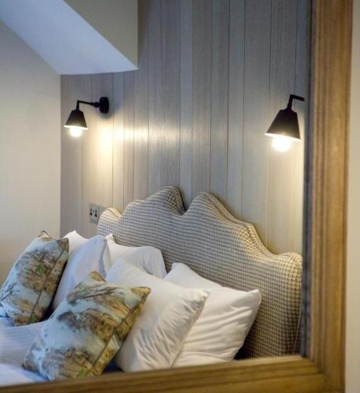 غرفة سوبيريور سرير كينج, Saracens Head