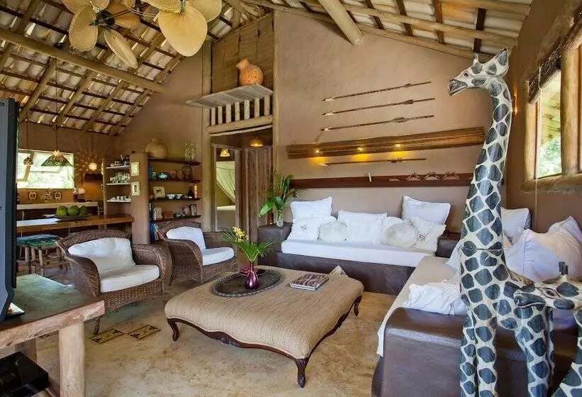 Villa 2 Makuuhuonetta, Casas Da Vila