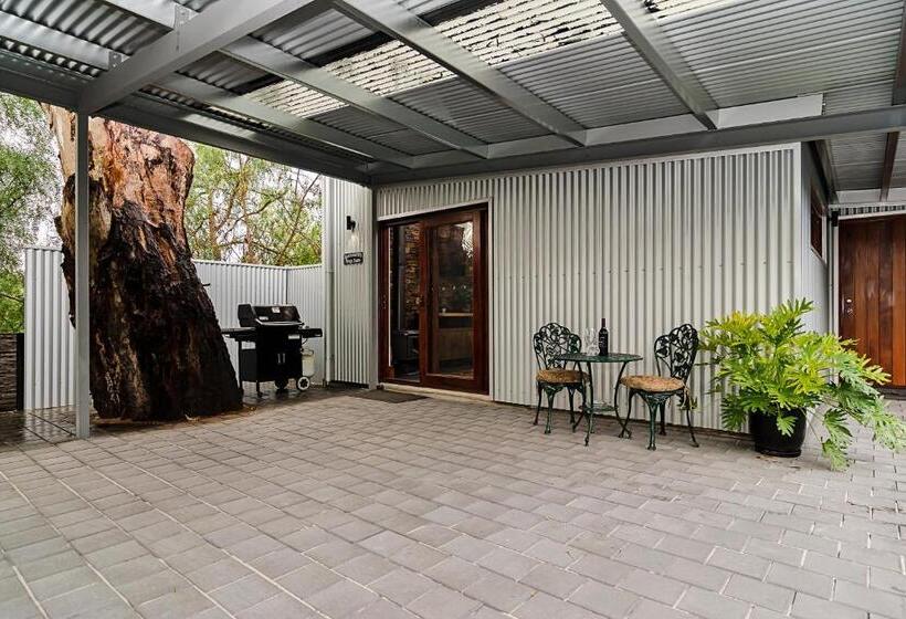 جناح إدارى, Eagle Foundry Bed & Breakfast