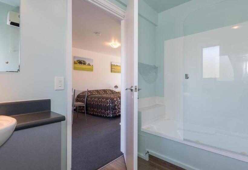 דירת חדר, Greens Motel