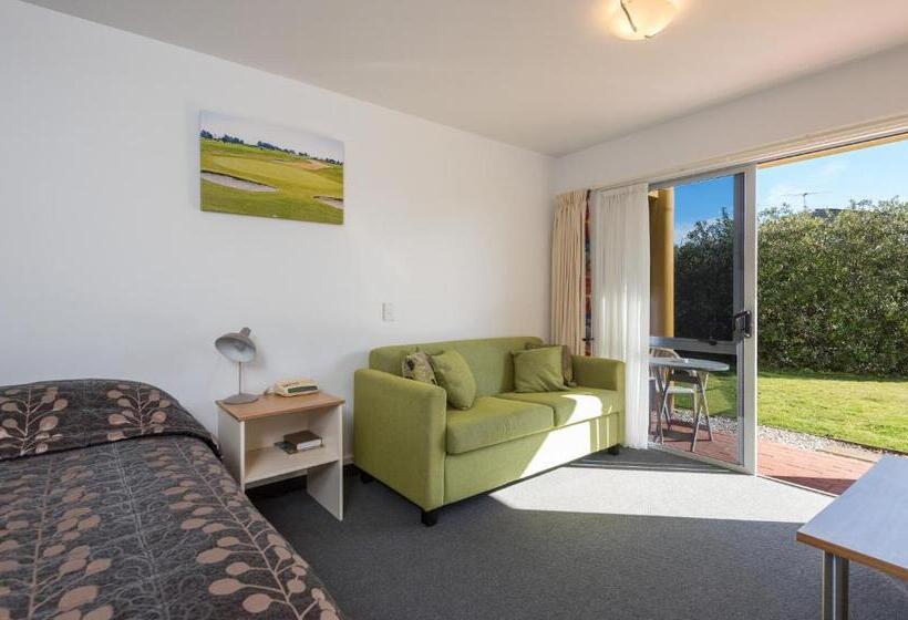 Апартаменты 1 Спальня, Greens Motel