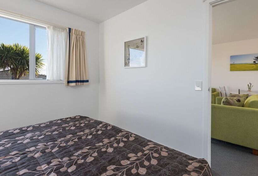 Апартаменты 2 Спальни, Greens Motel