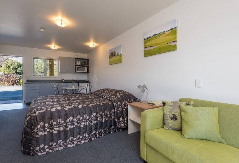 דירת חדר, Greens Motel