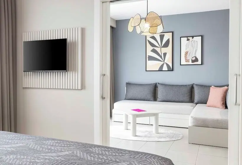 Suite Deluxe, Barut Goia