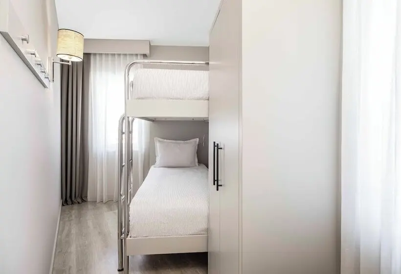 Suite Deluxe 2 Sypialnie, Barut Goia