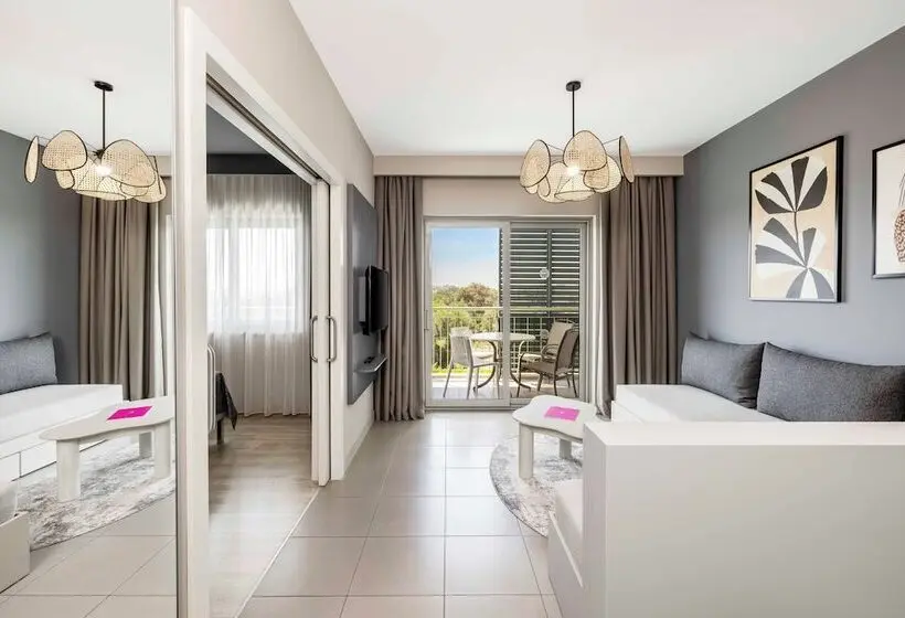 Suite Deluxe 2 Sypialnie, Barut Goia