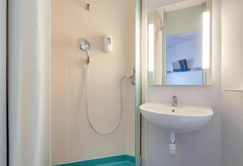Четырехместный Номер Стандарт, B&b Hotel Fréjus Roquebrune Sur Argens