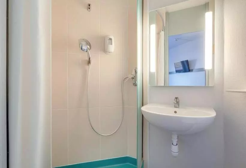 身障者適用スタンダードルーム, B&b Hotel Fréjus Roquebrune Sur Argens