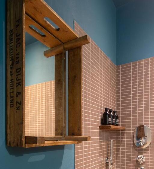 스탠다드 싱글 룸, Blu Di Te