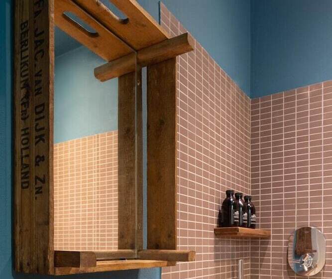 스탠다드 싱글 룸, Blu Di Te