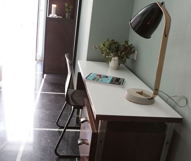 스탠다드 싱글 룸, Blu Di Te