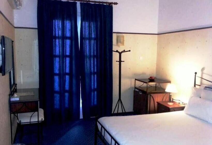 חדר סופריור, Elafos