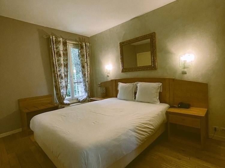 Номер Стандарт, Hostellerie Du Lys