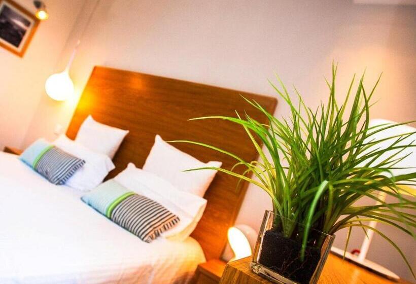 Номер Стандарт Вид на Море, Hôtel La Caravelle