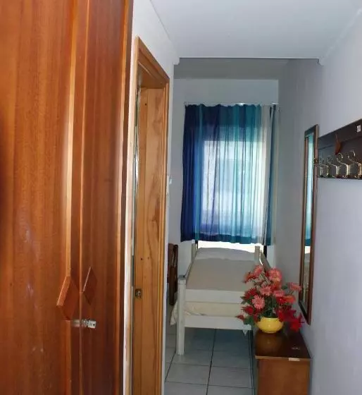 اتاق استاندارد چهار تخته, Nettuno