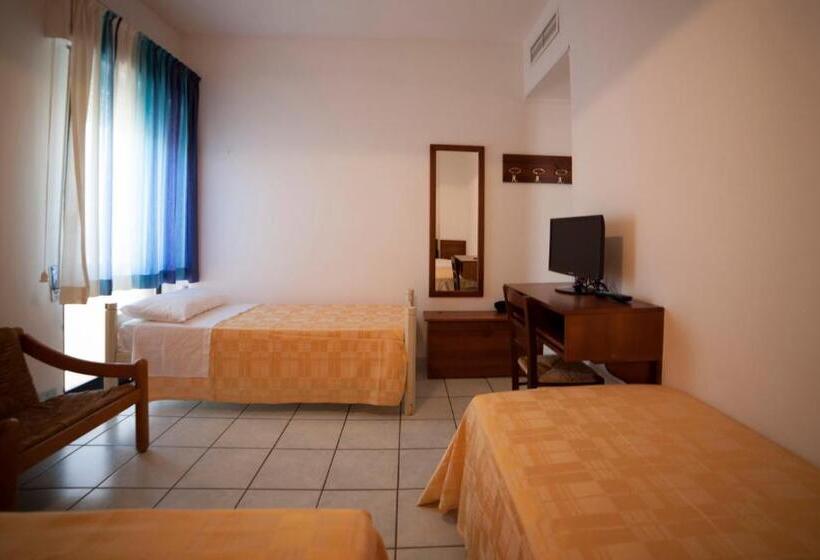 四人标准间, Nettuno