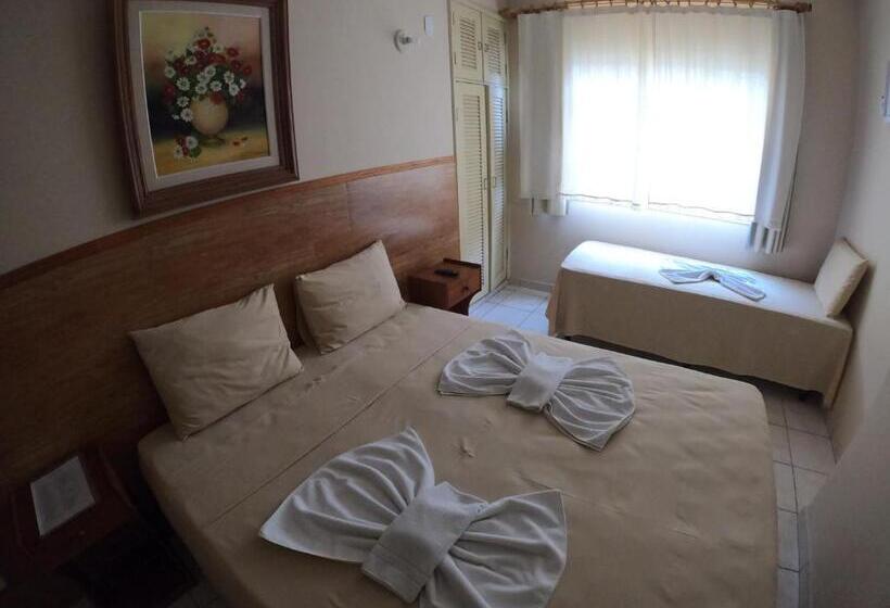 اتاق استاندارد سه نفره, Pousada Portal Do Mar