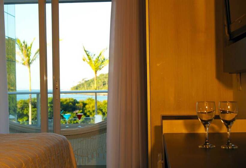 풀장 전망 스위트, Reserva Praia