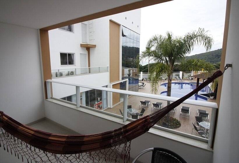 풀장 전망 스위트, Reserva Praia