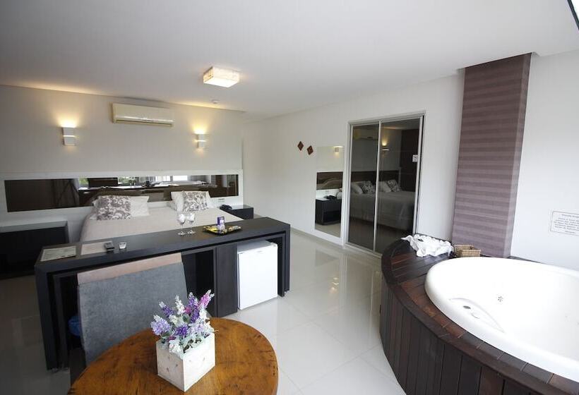 디럭스 스위트, Reserva Praia