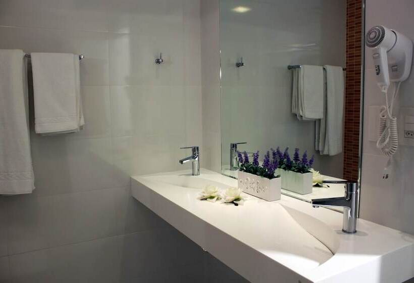 디럭스 스위트, Reserva Praia