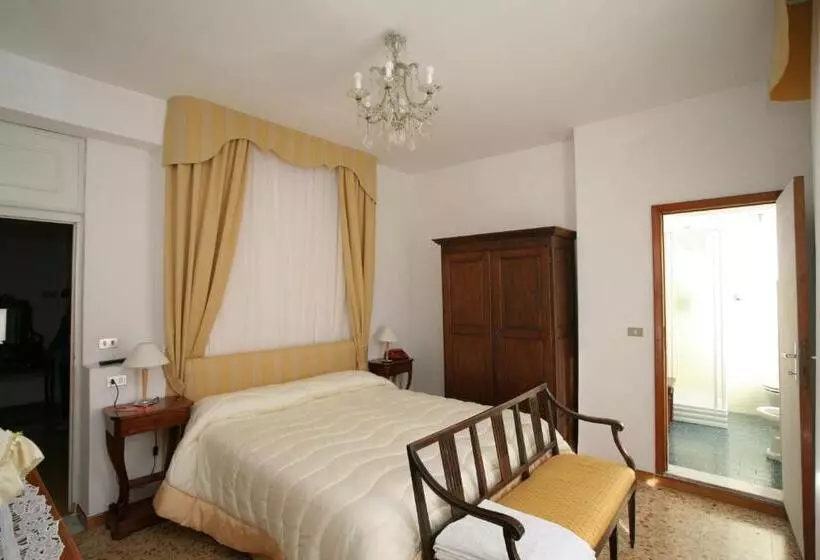 اتاق سوپریور, Roma