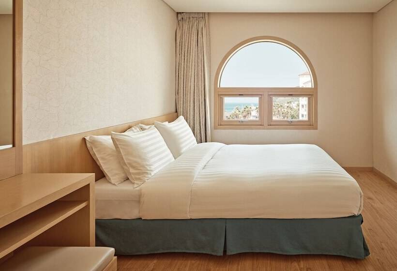 Sviitti Merinäkymä, Sono Belle Jeju