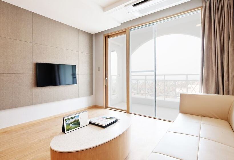 Sviitti Merinäkymä, Sono Belle Jeju