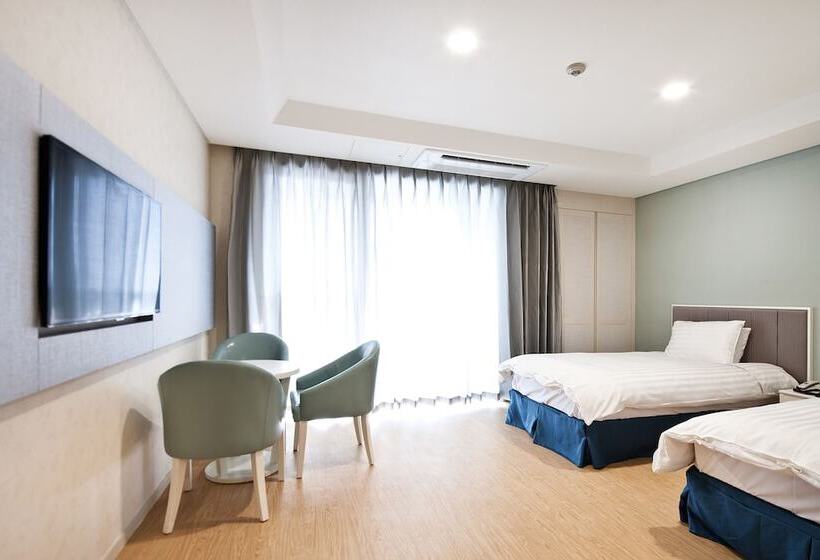 Perhehuone, Sono Belle Jeju