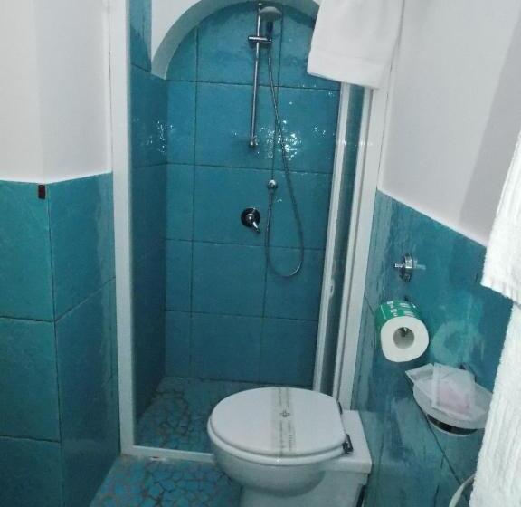 디럭스 트리플 룸, Sorrento Inn Funzionista