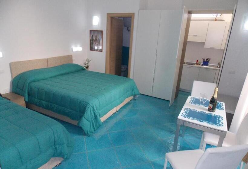 디럭스 트리플 룸, Sorrento Inn Funzionista