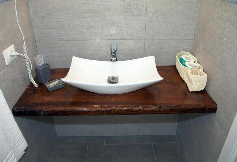 발코니 디럭스 룸, Sorrento Inn Funzionista