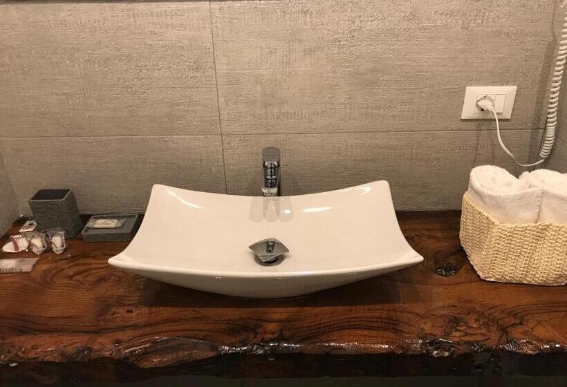 高级大房间, Sorrento Inn Funzionista