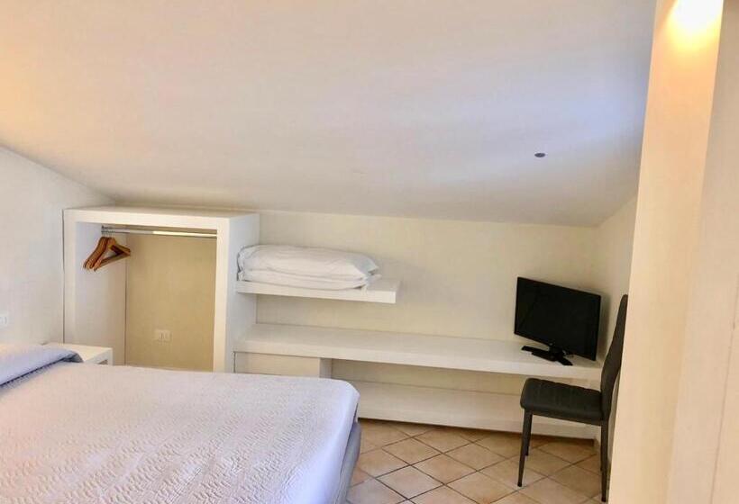 标准间带露台, Sorrento Inn Funzionista
