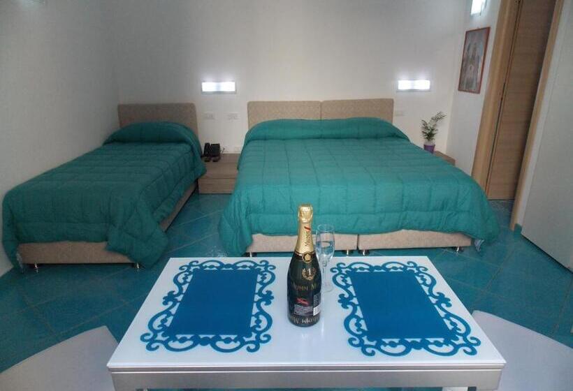 디럭스 트리플 룸, Sorrento Inn Funzionista