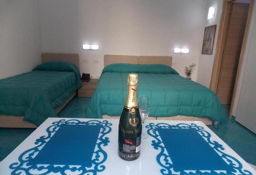 디럭스 트리플 룸, Sorrento Inn Funzionista